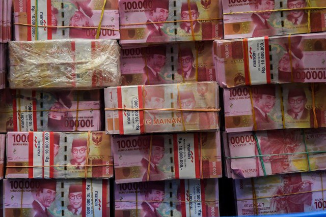 Ilustrasi uang palsu. Foto: Galih Pradipta/ANTARA FOTO