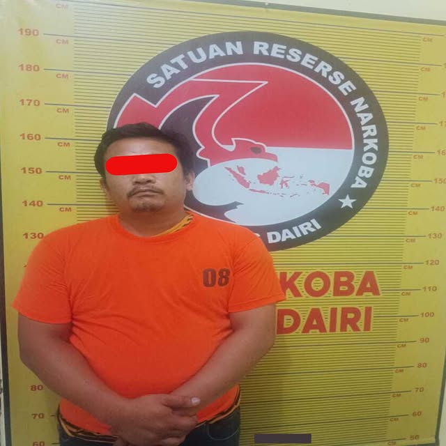 Tersangka SAS (34) diamankan Sat Narkoba Polres Dairi. Foto: Dok. Polres Dairi.