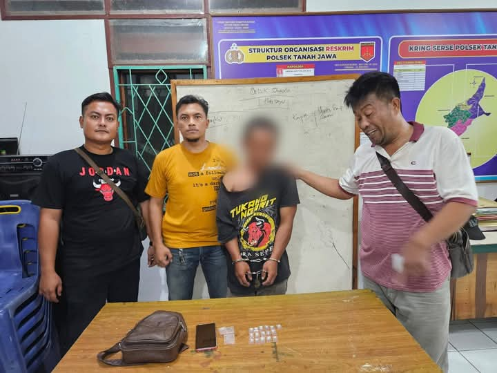 Tersangka dan Barang bukti diamankan. Foto; Dok. Humas Polres Simalungun.