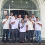 Pengurus KONI Siantar dan Walikota Pematangsiantar. Foto: Dok. Istimewa.