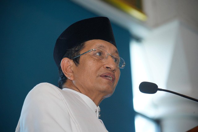 Menag Nasaruddin Umar saat menghadiri Hari Pahlawan di Masjid Nasional Al Akbar, Surabaya, Jatim, Kamis (14/11/2024). Foto: Kemenag RI