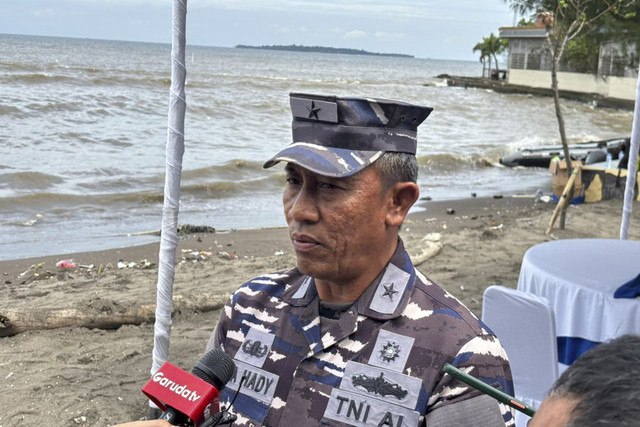 Kadispenal, Laksma Wira Hady di Pos TNI AL Tanjung Pasir, Kab. Tangerang, Banten pada Sabtu (18/1/2025). Foto: Abid Raihan/kumparan