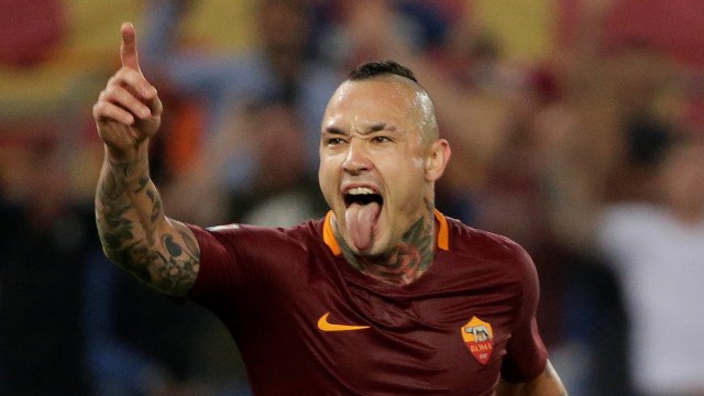 Radja Nainggolan cocok dengan kebutuhan MU. Foto: Reuters/Max Rossi