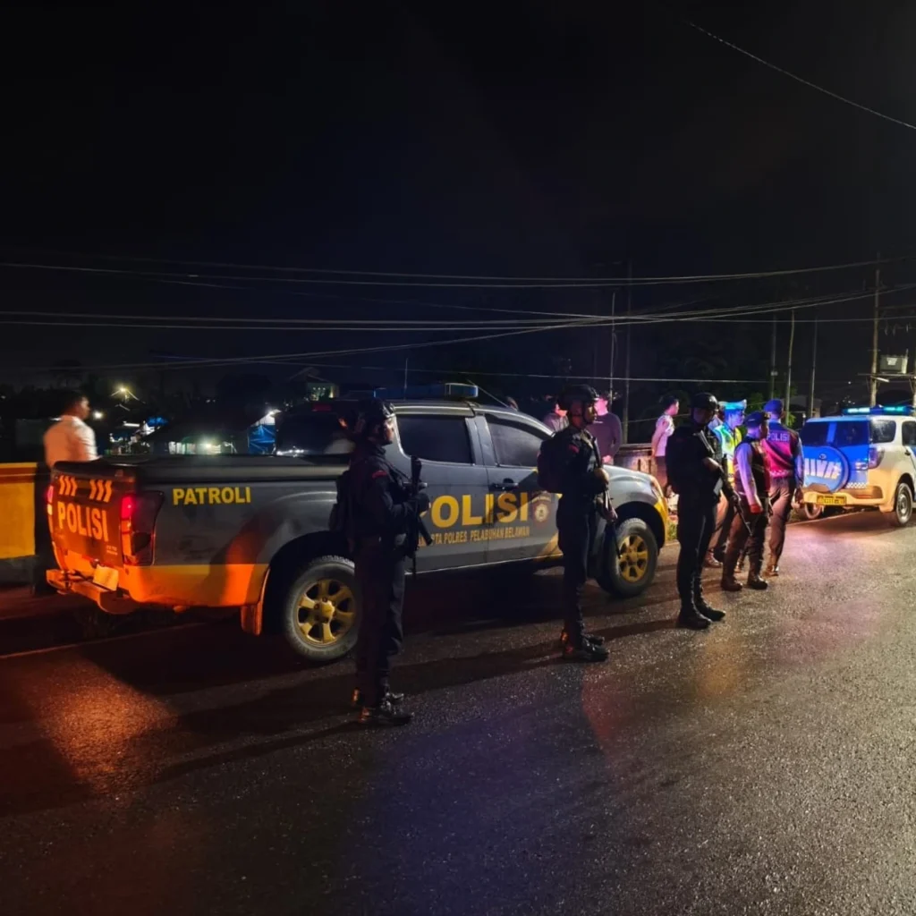 Patroli Gabungan Brimob Polda Sumut dan Polres Belawan. Foto: Istimewa.