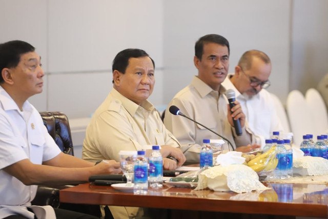 Presiden Prabowo Subianto mendatangi kantor Kementan, Jakarta, Senin (3/2/2025). Foto: Kementan RI