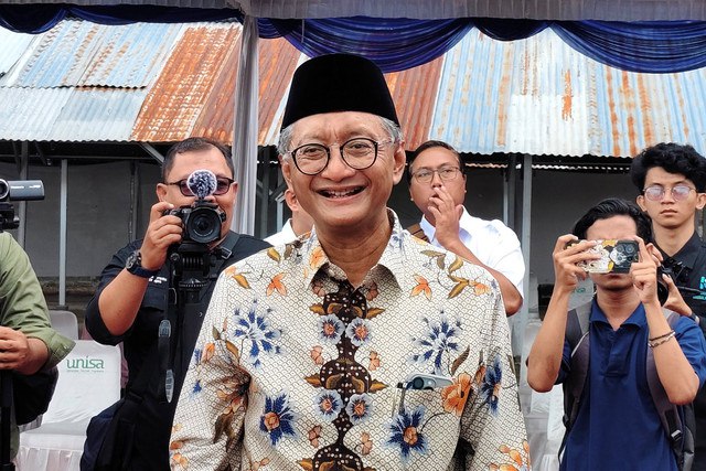 Menteri Pekerjaan Umum (PU) Dody Hanggodo ditemui di acara peninjauan lokasi Rusunawa Universitas Aisyiyah Yogyakarta (Unisa) di Kapanewon Gamping, Kabupaten Sleman, Senin (17/2/2025). Foto: Arfiansyah Panji Purnandaru/kumparan