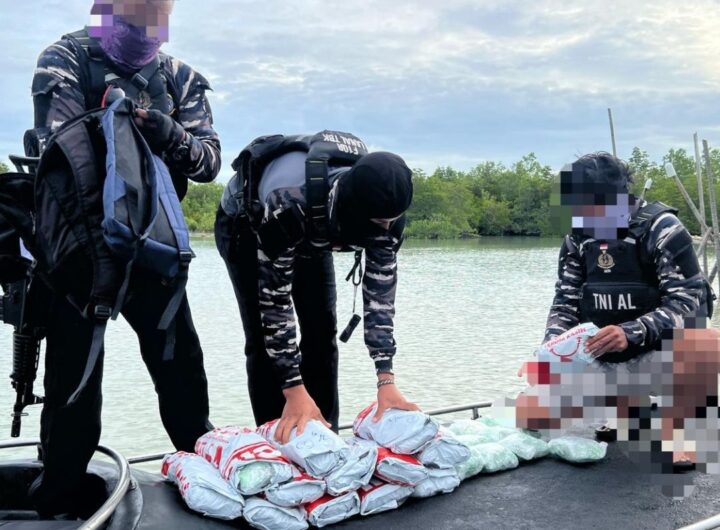 Penangkapan 60.000 Ekstasi. Foto: Istimewa.