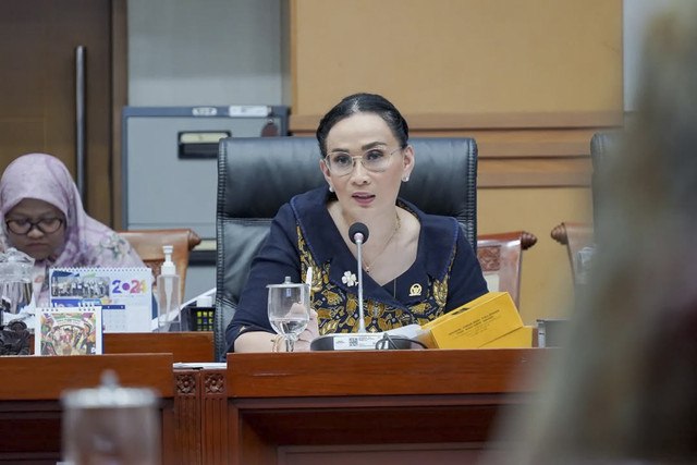 Anggota Komisi I, Amelia Anggraini. Foto: Instagram/ @ameliaanggraini.official