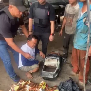 Polisi saat megungkap Narkoba jenis Sabu sebanyak 13kg. Foto: Istimewa.