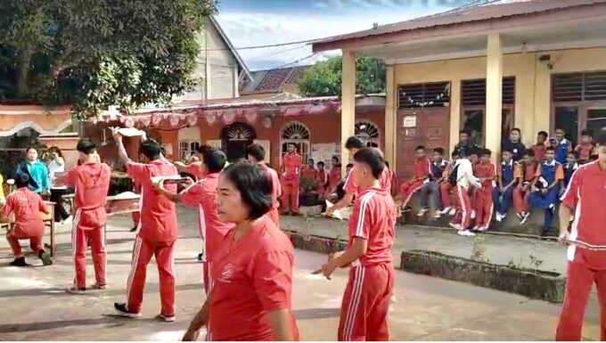 Semarak Merah, dalam Rangka Peringatan HUT Republik Indonesia yang ke 80 Tahun, turut dirayakan di Sekolah termasuk SMK GKPI Kota Pematangsiantar. Foto: Dok. Istimewa.